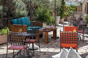 Athina Residence