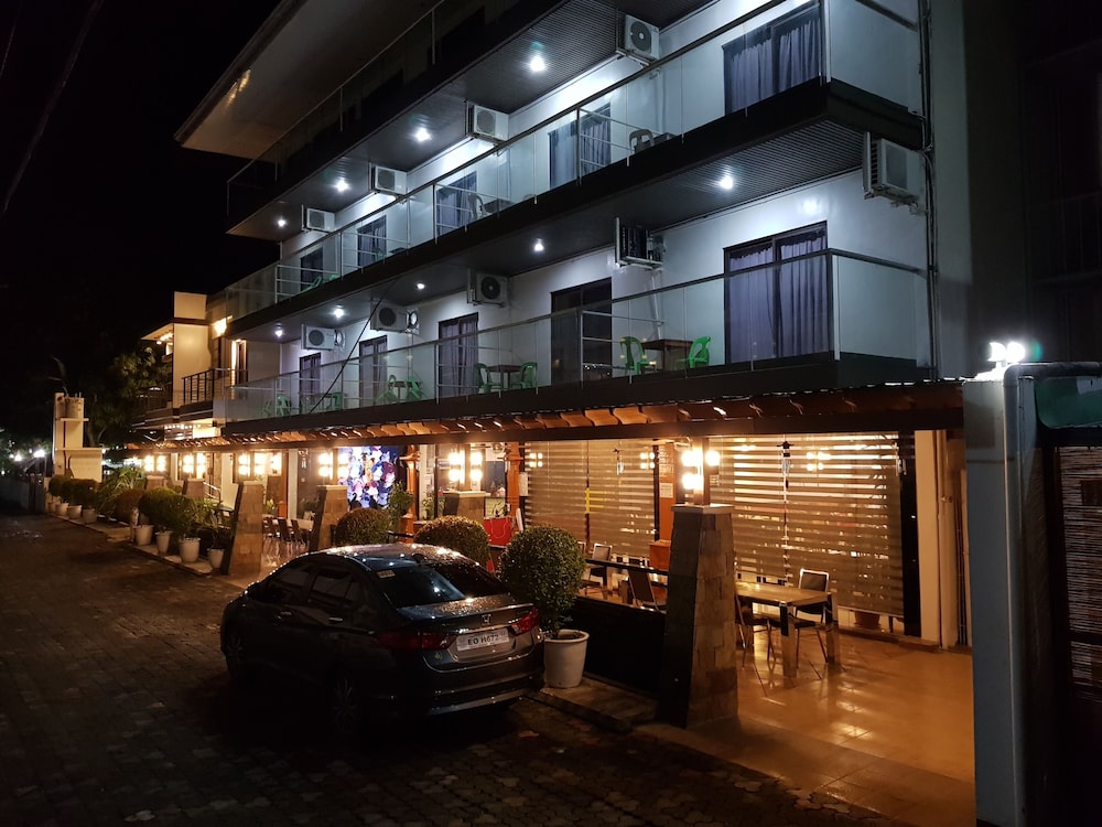The Premiere Business Hotel