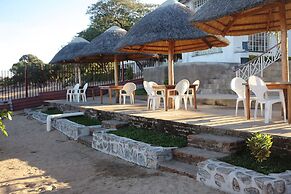 Lakeside Hotel