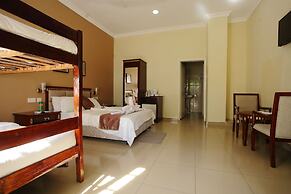 Lakeside Hotel