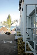 Lakeside Hotel