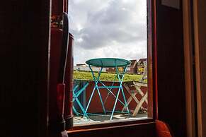 BnB Boat