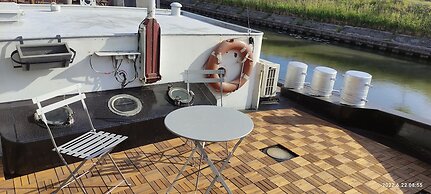 BnB Boat