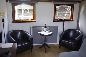 BnB Boat