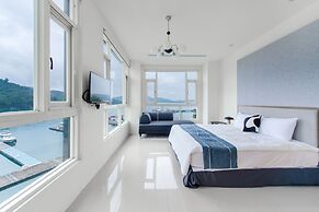 Shui Yang Lakeview House with Elevator