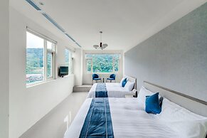 Shui Yang Lakeview House with Elevator