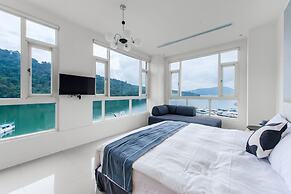 Shui Yang Lakeview House with Elevator