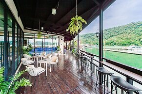 Shui Yang Lakeview House with Elevator