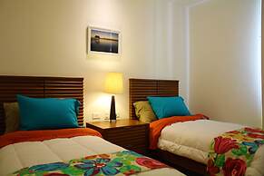High-end comfort 2BR Condo with pool access by Happy Address