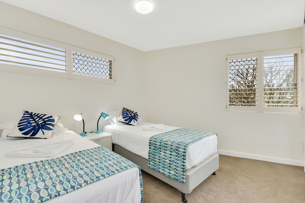 2 BDRM Beach Apartment BILGOLA4