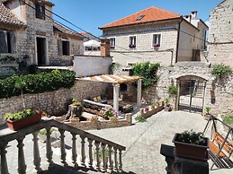 Guest House Exalto