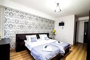 Hotel Ellegance