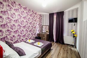 Hotel Ellegance
