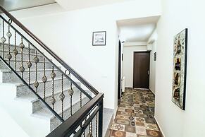 Hotel Ellegance