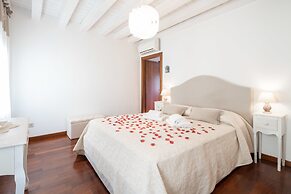 Maison Valentina