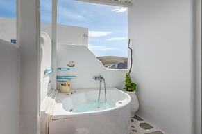 Niki Savvas Studio & Suites