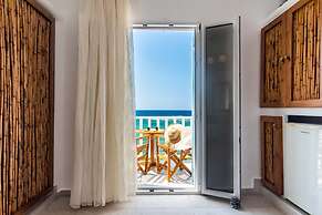 Niki Savvas Studio & Suites