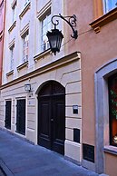 Old Town Snug