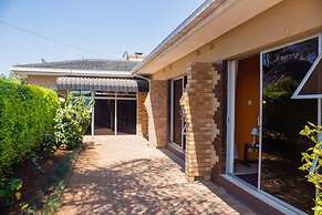 Padandaro Guest House