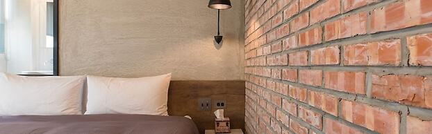 Wild Hotel