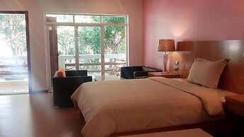 Sunrise Vuth Resort