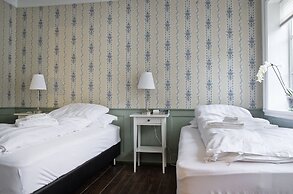 Briet Apartments