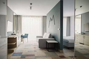 MAGNUS RESORT