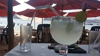 Casa Arcoiris Zihuatanejo