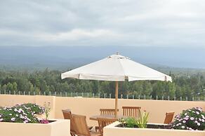 Peaks Hotel Limited