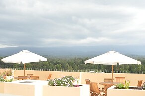 Peaks Hotel Limited
