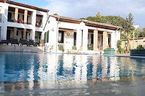 Akay Hotel