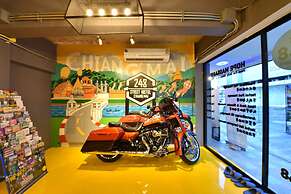 248 Street Hostel