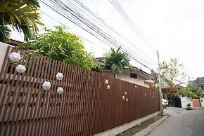 Sri Ngachang House