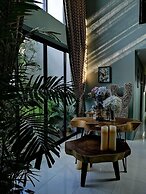 Sri Ngachang House