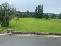 Duck Bay Hotel