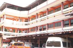 Sataya Apartment