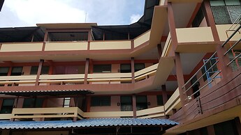 Sataya Apartment