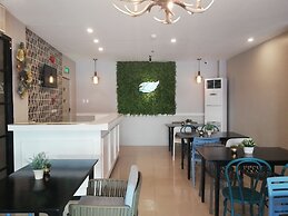 EON Centennial Express Hotel