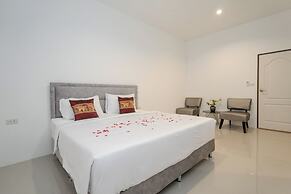 Golden Manora Hotel Bangtao Beach