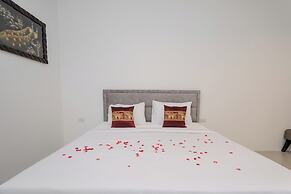 Golden Manora Hotel Bangtao Beach
