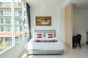 Golden Manora Hotel Bangtao Beach