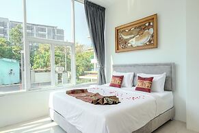 Golden Manora Hotel Bangtao Beach