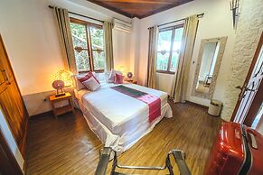 Massive Villa Brawa in Canggu