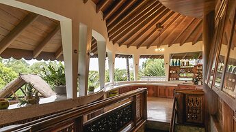Massive Villa Brawa in Canggu