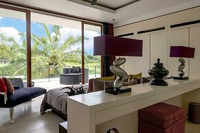 SuperNova Private Boutique Retreat Villa