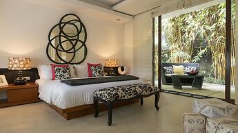 SuperNova Private Boutique Retreat Villa