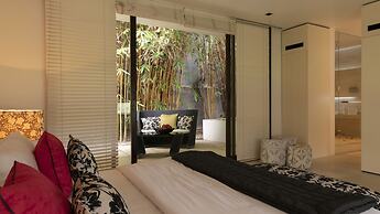 SuperNova Private Boutique Retreat Villa