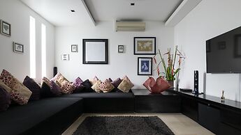 SuperNova Private Boutique Retreat Villa