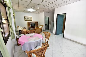Nong Apartment Pattaya - Adults Only