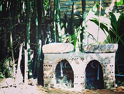 Green Door Ban Gioc - Hostel